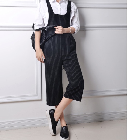 Belted striped jumpsuit - Picture 1 of 3